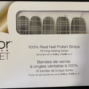 Color Street Nail Strips ~ Plaid Reputation